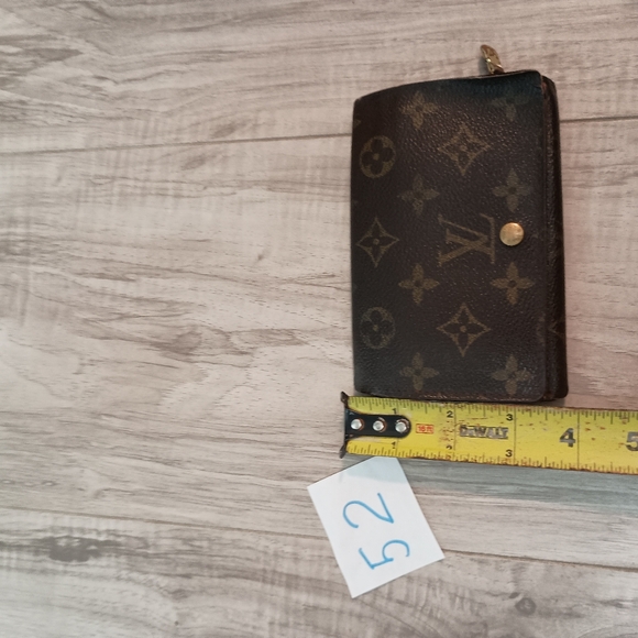 Louis Vuitton Monogram Porte Monnaie Billets Tresor Wallet - Picture 16 of 16